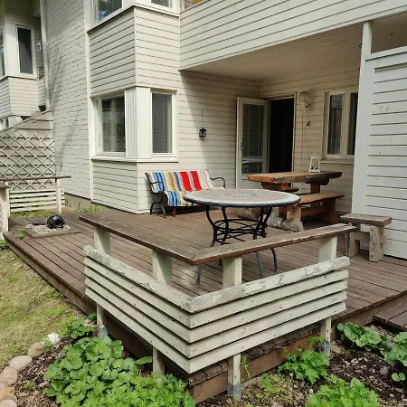 Huoneisto Spacious Row House For Families And Friends *