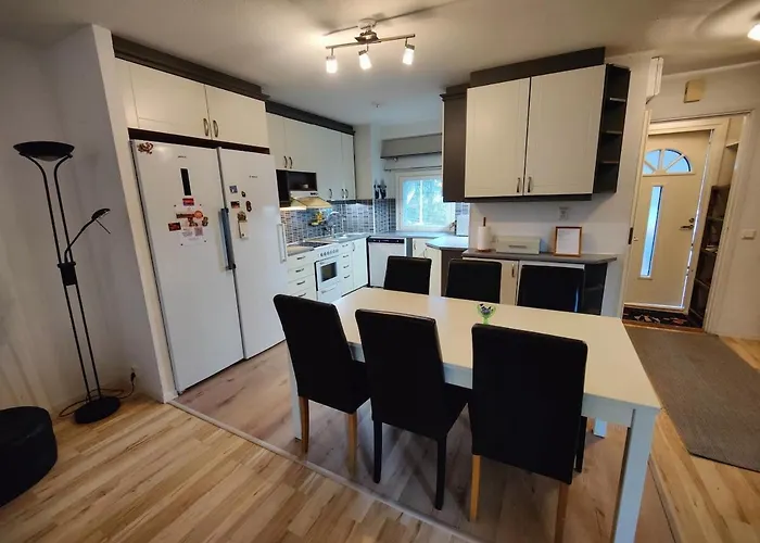 Spacious Row House For Families And Friends Apartamento *